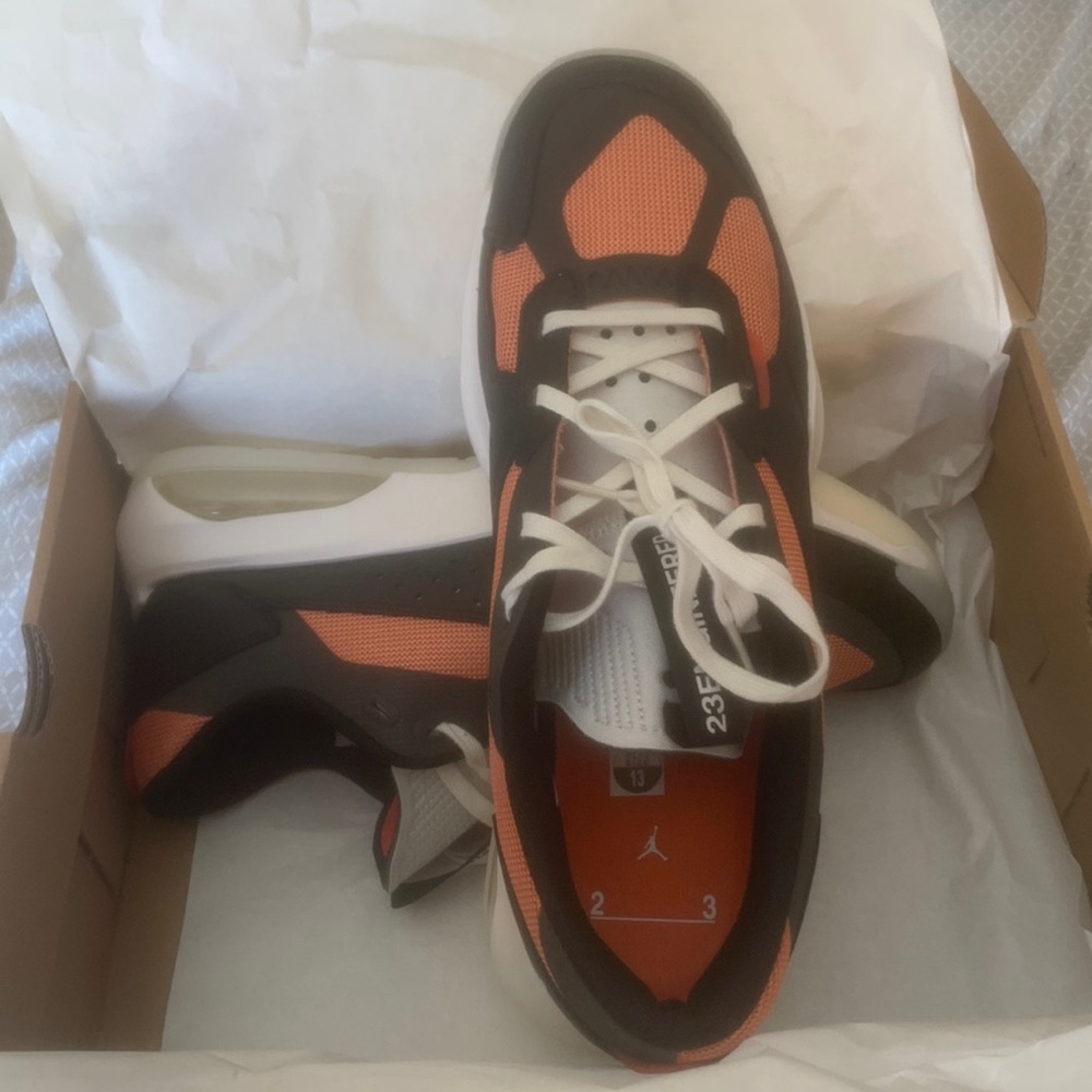 Jordan Air 200E
